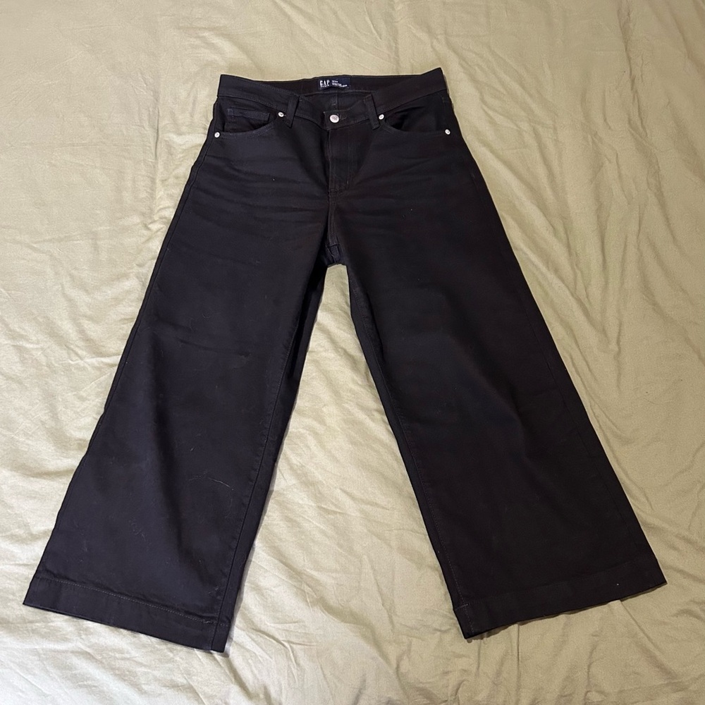 Gap Wide-Leg Crop Jeans